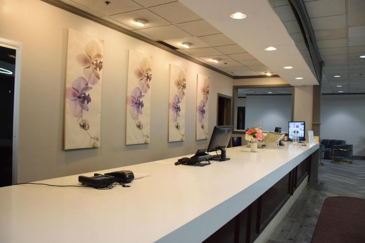 E Hotel Banquet & Conference Center Edison Ngoại thất bức ảnh